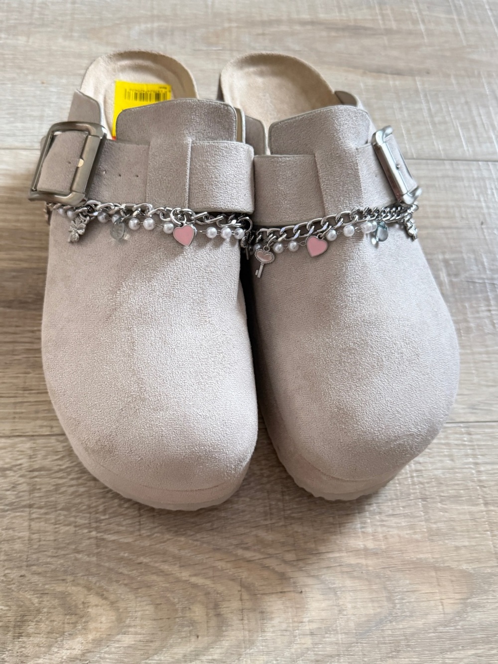 Madden Girl Platform clogs/Mules with charms size 7.5M